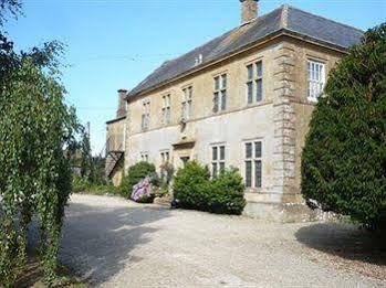 Ash House Hotel Martock Exterior photo